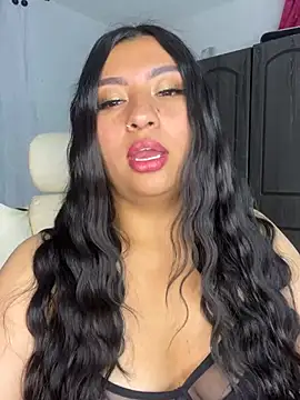 Snapshot of Issa_Santana chatting on July 23, 2026, 8:49 pm Issa Santana online show from July 23, 2026, 8:49 pm