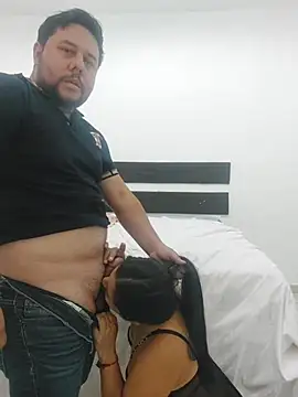 Gatita8105 online show from July 27, 2026, 7:54 pm