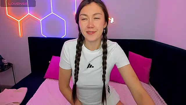 Snapshot of Tina_Porter chatting on January 6, 2026, 1:53 am Tina Porter online show from January 6, 2026, 1:53 am