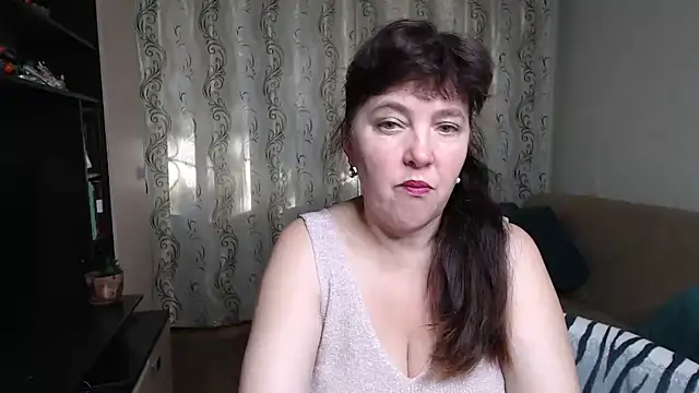 Snapshot of Illusionq chatting on September 12, 2025, 5:29 am Illusionq online show from September 12, 2025, 5:29 am