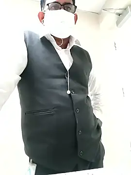 PROMYLOVE online show from March 18, 2026, 2:52 pm