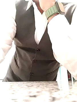 PROMYLOVE online show from April 13, 2026, 7:23 am