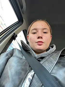 Snapshot of StephanieMur chatting on October 9, 2025, 4:02 am StephanieMur online show from October 9, 2025, 4:02 am