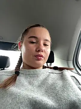 Snapshot of StephanieMur chatting on September 24, 2025, 4:41 am StephanieMur online show from September 24, 2025, 4:41 am