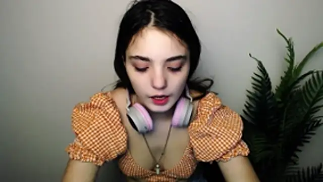 Sun Shine   online show from November 30, 2025, 11:16 pm