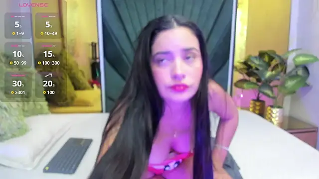 Snapshot of Emilysweet4u_ chatting on October 15, 2025, 11:29 am Emilysweet4u online show from October 15, 2025, 11:29 am