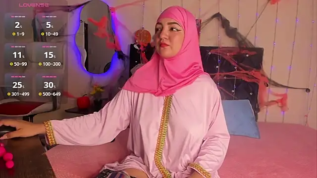 Snapshot of Dana-Alabi chatting on October 24, 2025, 12:37 pm Dana-Alabi online show from October 24, 2025, 12:37 pm