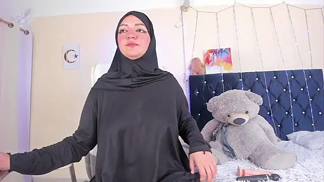 Snapshot of Dana-Alabi chatting on September 15, 2025, 1:39 am Dana-Alabi online show from September 15, 2025, 1:39 am