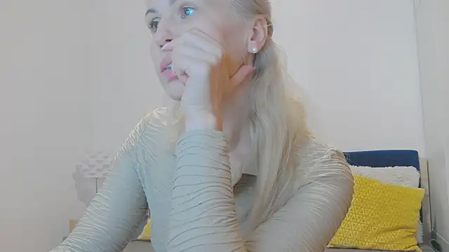 Snapshot of Lika_Soul chatting on October 14, 2025, 4:07 pm Lika Soul online show from October 14, 2025, 4:07 pm