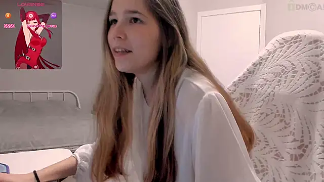 Snapshot of ValerieBubbles chatting on November 12, 2025, 7:51 pm ValerieBubbles online show from November 12, 2025, 7:51 pm