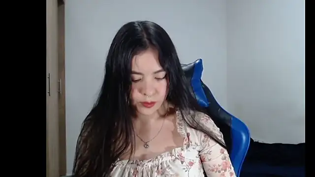 EloiseJun online show from March 16, 2026, 6:06 am