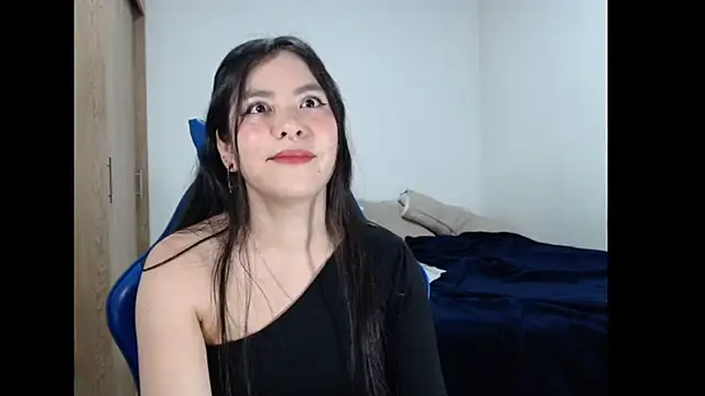 EloiseJun online show from March 26, 2026, 1:04 am