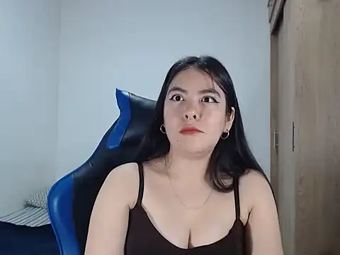 EloiseJun online show from September 27, 2025, 8:37 pm