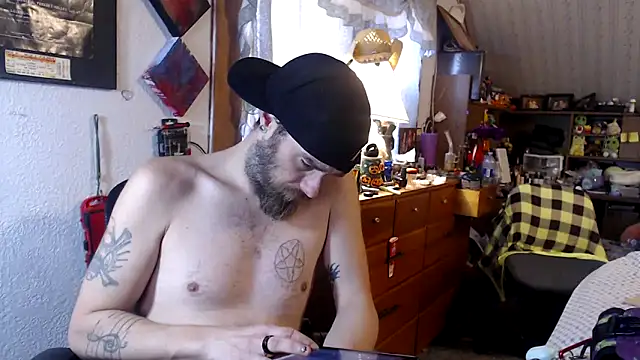 Snapshot of thejuicybacon chatting on October 1, 2025, 6:45 pm thejuicybacon online show from October 1, 2025, 6:45 pm