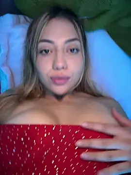 Snapshot of MissCat_ chatting on November 23, 2025, 1:48 am MissCat online show from November 23, 2025, 1:48 am