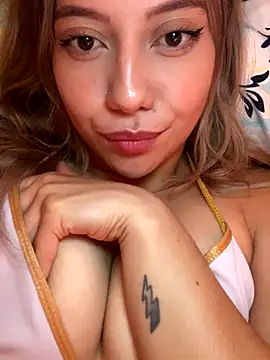 Snapshot of MissCat_ chatting on September 23, 2025, 3:13 am MissCat online show from September 23, 2025, 3:13 am