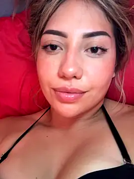 Snapshot of MissCat_ chatting on October 31, 2025, 3:14 am MissCat online show from October 31, 2025, 3:14 am