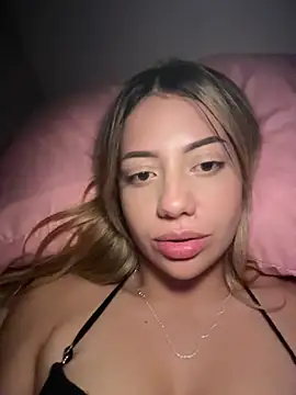 MissCat  online show from December 21, 2025, 2:57 am