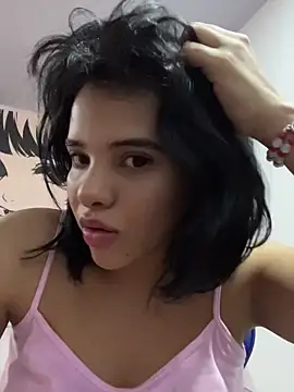 Snapshot of Ada_sienn chatting on July 8, 2026, 3:24 pm Ada sienn online show from July 8, 2026, 3:24 pm