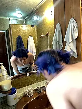 kattusauruss online show from October 3, 2025, 7:04 pm