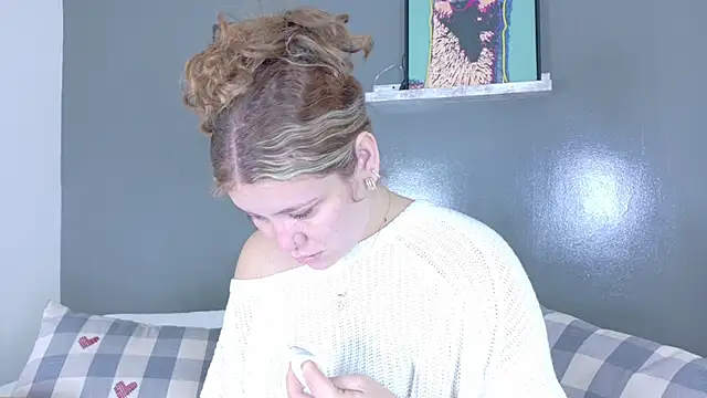 BelaMiller  online show from November 1, 2025, 11:48 am