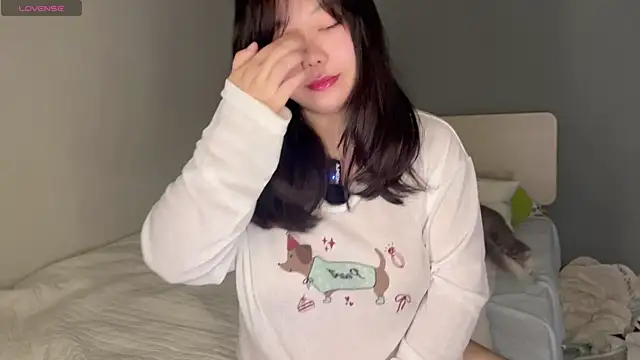 Kittenfishing online show from September 22, 2025, 2:39 am