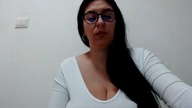 Snapshot of jollene chatting on October 18, 2025, 12:29 pm jollene online show from October 18, 2025, 12:29 pm