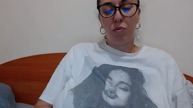 Snapshot of jollene chatting on June 7, 2026, 1:38 pm jollene online show from June 7, 2026, 1:38 pm