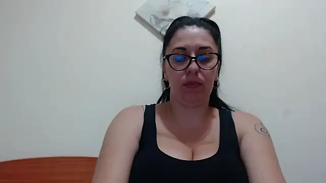 Snapshot of jollene chatting on October 25, 2025, 2:28 pm jollene online show from October 25, 2025, 2:28 pm