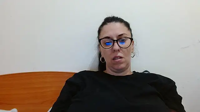 jollene online show from August 6, 2026, 12:22 pm