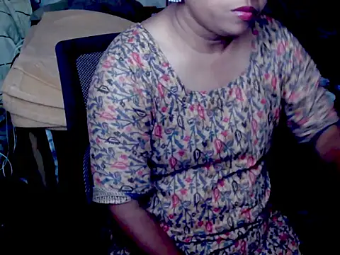 LushVamp online show from October 18, 2025, 3:36 pm