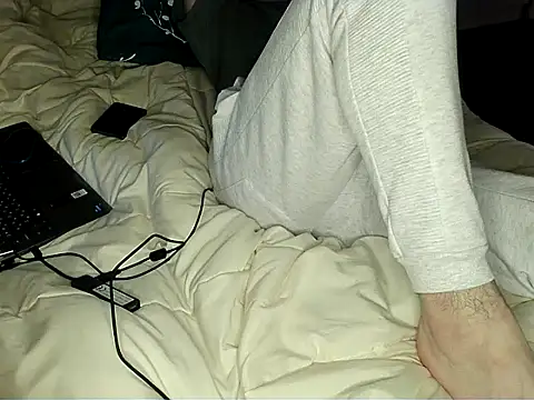 Snapshot of bul_boy chatting on February 26, 2026, 7:36 pm bul boy online show from February 26, 2026, 7:36 pm