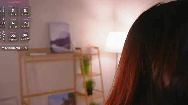 Snapshot of MoiraEger chatting on January 8, 2026, 4:13 pm MoiraEger online show from January 8, 2026, 4:13 pm