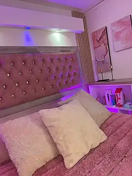 MylaDreams online show from May 12, 2026, 3:25 am