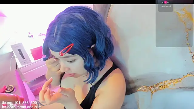 hinata dolly online show from November 19, 2025, 10:15 am