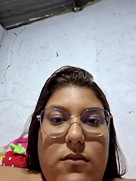 AlaiaSaide online show from December 1, 2025, 11:27 pm