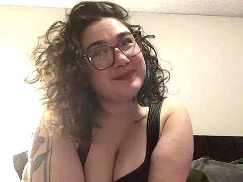 paigeycakes online show from December 20, 2025, 5:32 am