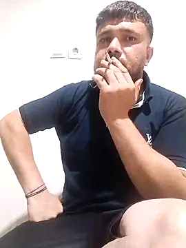 Snapshot of nihattttttttttttttt chatting on October 7, 2025, 8:43 pm nihattttttttttttttt online show from October 7, 2025, 8:43 pm