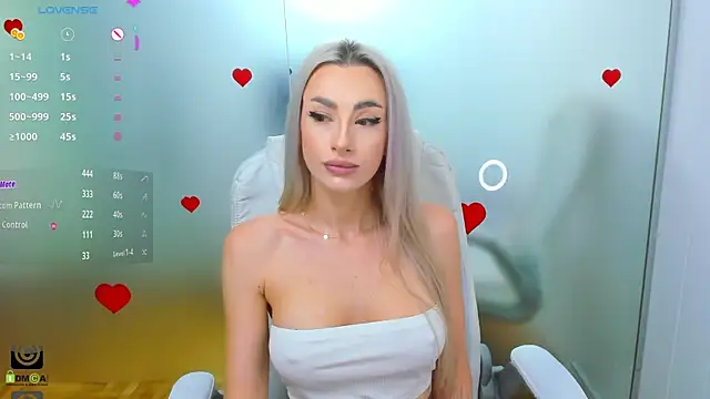 Snapshot of aileen_williams chatting on October 21, 2025, 7:41 am aileen williams online show from October 21, 2025, 7:41 am