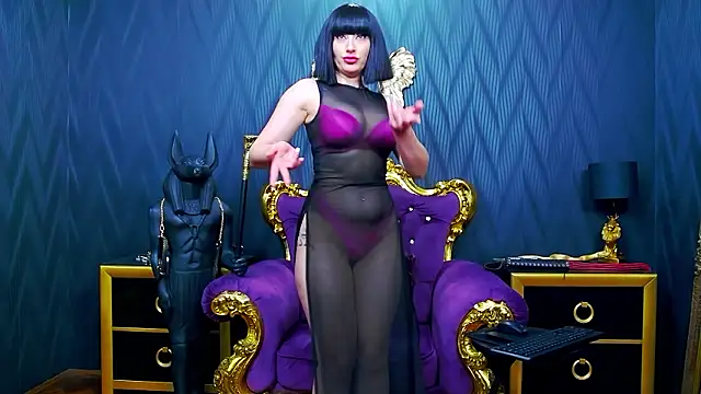 LaraMaeve online show from March 19, 2026, 6:13 am