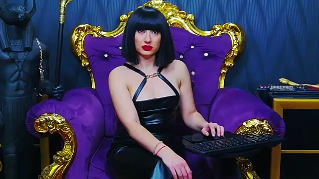 LaraMaeve online show from October 24, 2025, 4:44 am