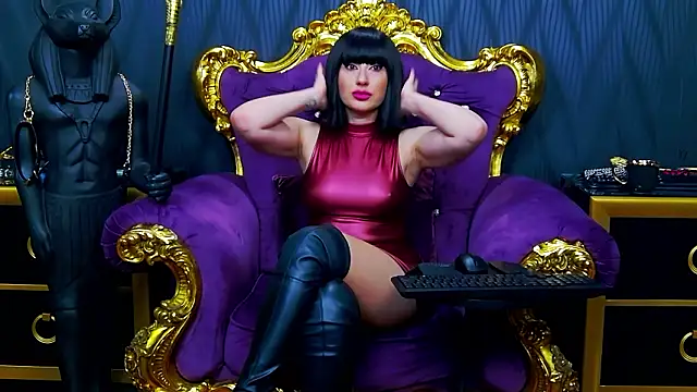 Snapshot of LaraMaeve chatting on February 28, 2026, 5:40 am LaraMaeve online show from February 28, 2026, 5:40 am