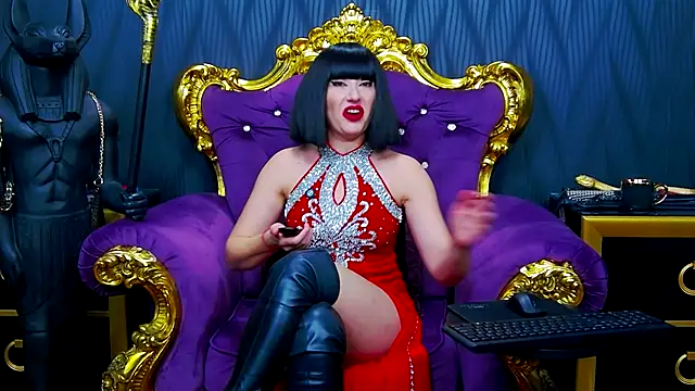 Snapshot of LaraMaeve chatting on December 23, 2025, 6:23 am LaraMaeve online show from December 23, 2025, 6:23 am