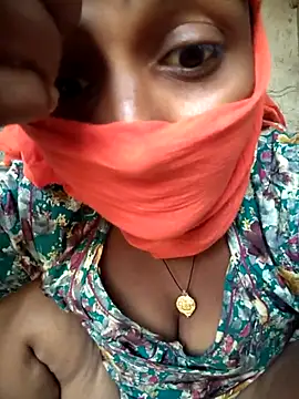 aunty sumy online show from April 16, 2026, 1:28 am