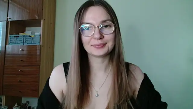 Snapshot of LooveELLYx chatting on January 15, 2026, 7:34 am LooveELLYx online show from January 15, 2026, 7:34 am