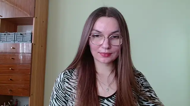 Snapshot of LooveELLYx chatting on February 21, 2025, 11:01 am LooveELLYx online show from February 21, 2025, 11:01 am