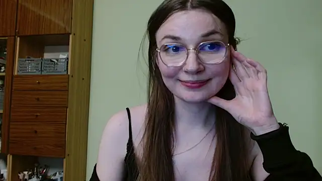 Snapshot of LooveELLYx chatting on March 9, 2025, 5:49 pm LooveELLYx online show from March 9, 2025, 5:49 pm