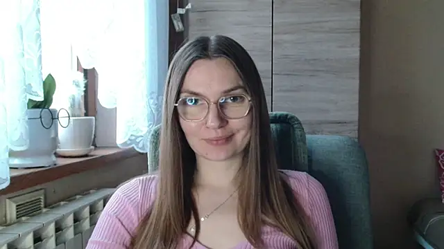 Snapshot of LooveELLYx chatting on December 23, 2025, 7:29 am LooveELLYx online show from December 23, 2025, 7:29 am