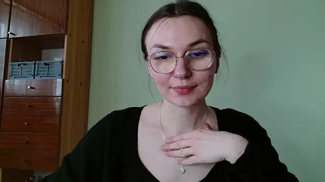 Snapshot of LooveELLYx chatting on February 26, 2025, 2:49 pm LooveELLYx online show from February 26, 2025, 2:49 pm