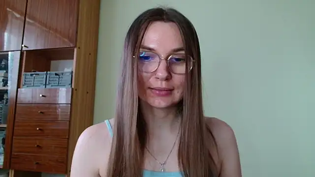 Snapshot of LooveELLYx chatting on February 25, 2025, 2:37 pm LooveELLYx online show from February 25, 2025, 2:37 pm